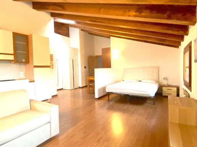 Appartamento in affitto a Due Carrare PD