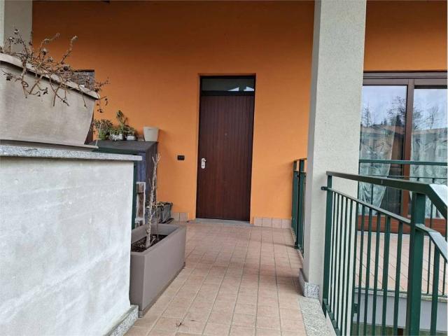 Appartamento in affitto a Daverio VA