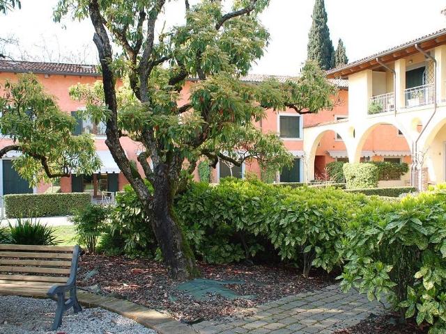 Appartamento in affitto a Desenzano del Garda BS