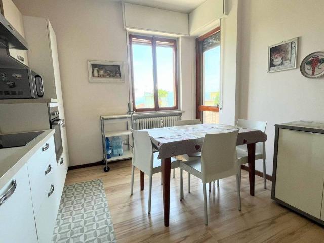 Appartamento in affitto a Desenzano del Garda BS