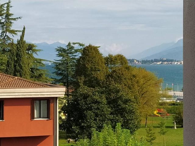 Appartamento in affitto a Desenzano del Garda padre annibale di francia 23, arredato, posto auto, terrazzo TrovaCasa