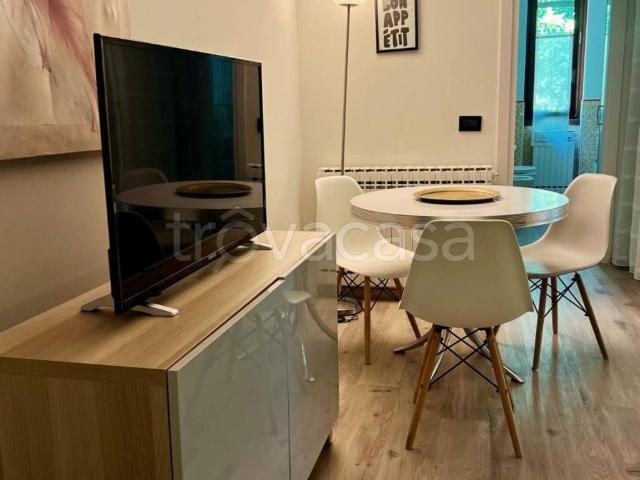 Appartamento in affitto a Desenzano del Garda via Tomaso Albinoni, 30, arredato, giardino privato, box TrovaCasa