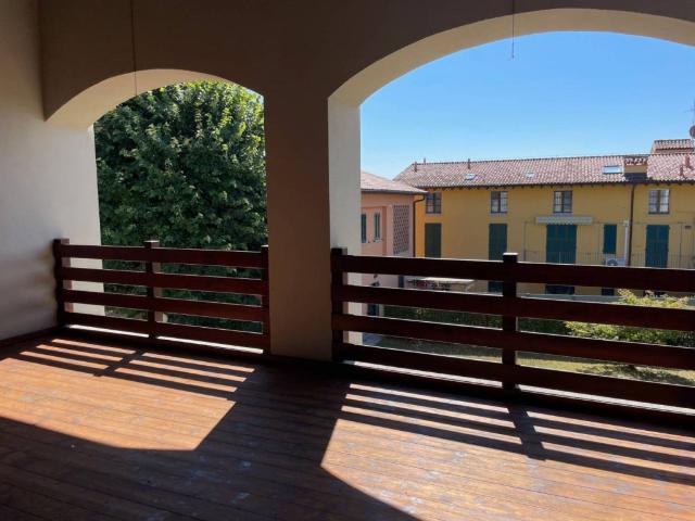 Appartamento in affitto a Erba via a. Stanga, arredato, box, terrazzo TrovaCasa