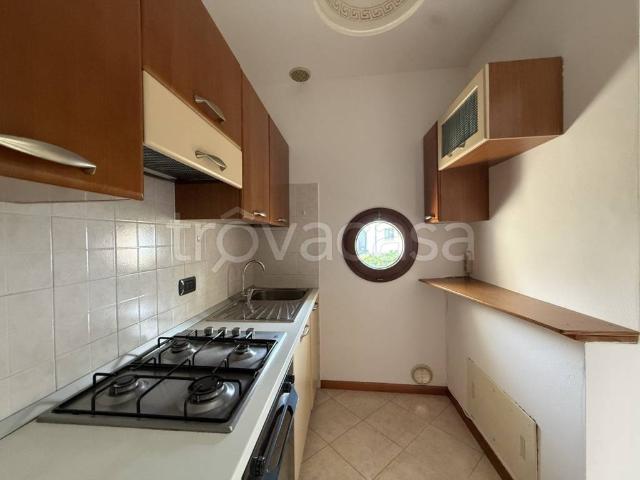 Appartamento in affitto a Este viale Fiume, arredato, ascensore, cucina a vista TrovaCasa