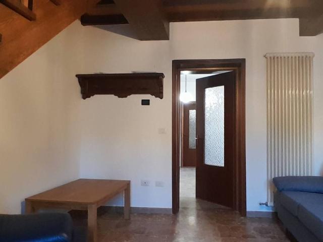 Appartamento in affitto a Felino PR