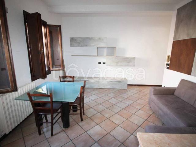 Appartamento in affitto a Ferrara rampari di San Paolo, arredato, giardino privato, centrale TrovaCasa