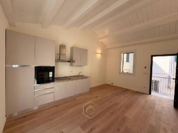 Appartamento in affitto a Ferrara via Foro Boario, non arredato/vuoto, box, ristrutturato TrovaCasa