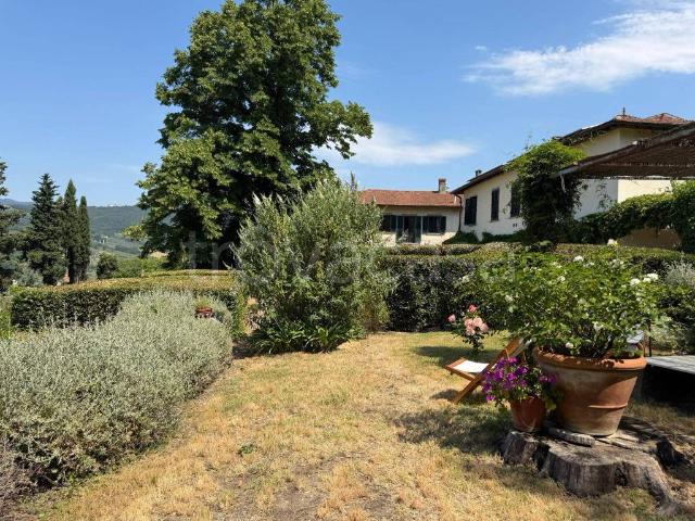 Appartamento in affitto a Fiesole via delle Caldine, arredato, giardino privato, ristrutturato TrovaCasa