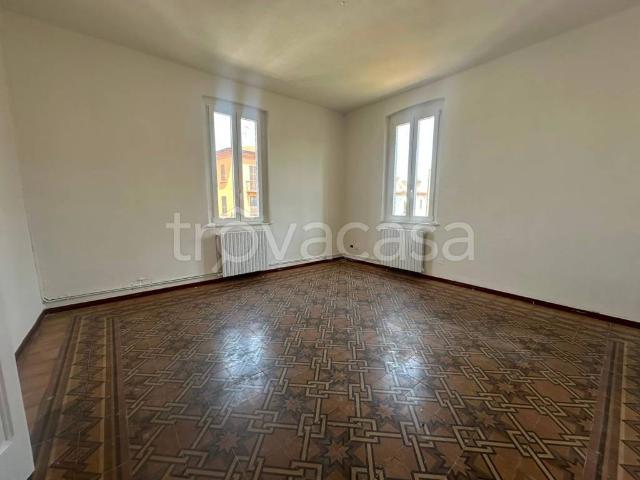 Appartamento in affitto a Fiorenzuola d'Arda, arredato, balcone, cucina abitabile TrovaCasa