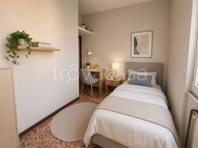 Appartamento in affitto a Fiorenzuola d'Arda via Risorgimento, 3, terrazzo, centrale, balcone TrovaCasa