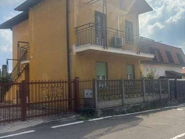 Appartamento in affitto a Fino Mornasco CO