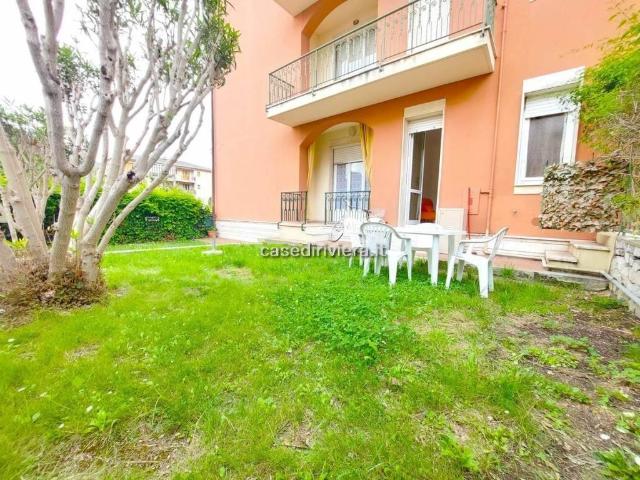 Appartamento in affitto a Finale Ligure SV