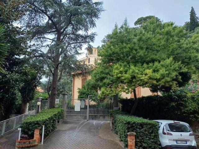 Appartamento in affitto a Finale Ligure SV