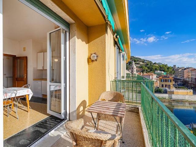 Appartamento in affitto a Finale Ligure SV