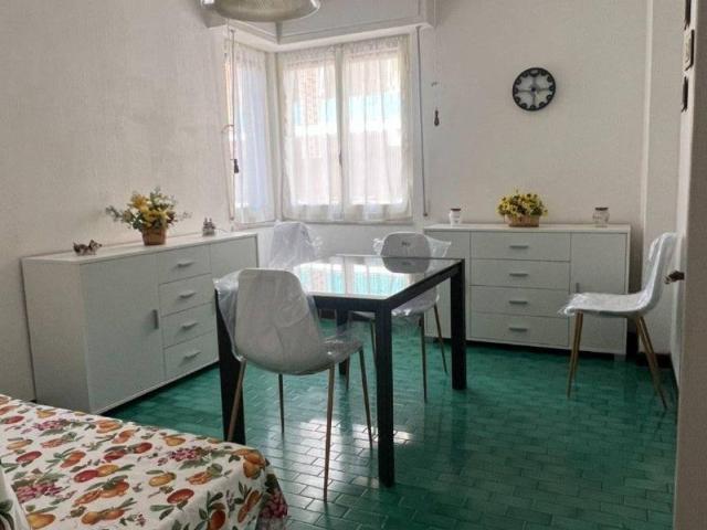 Appartamento in affitto a Finale Ligure SV