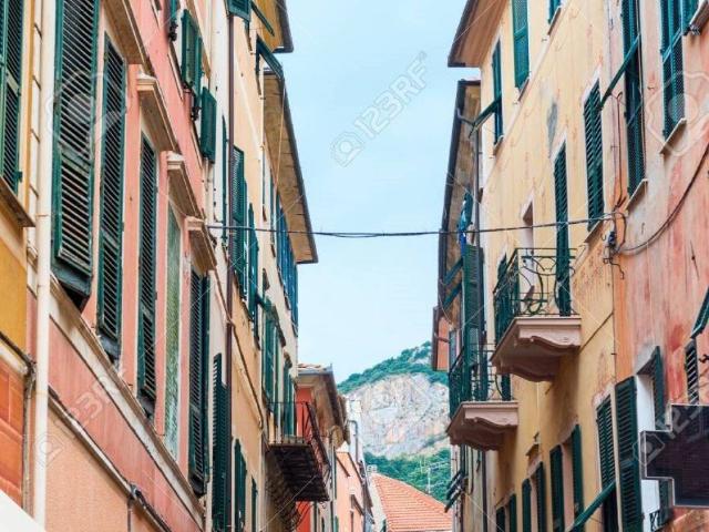 Appartamento in affitto a Finale Ligure SV