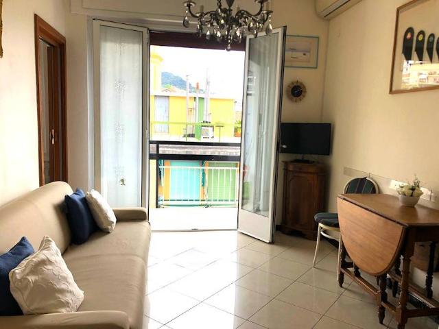 Appartamento in affitto a Finale Ligure SV