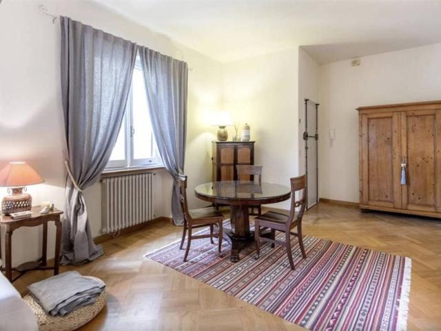 Appartamento in affitto a Firenze costa San Giorgio, arredato, ascensore, aria condizionata TrovaCasa