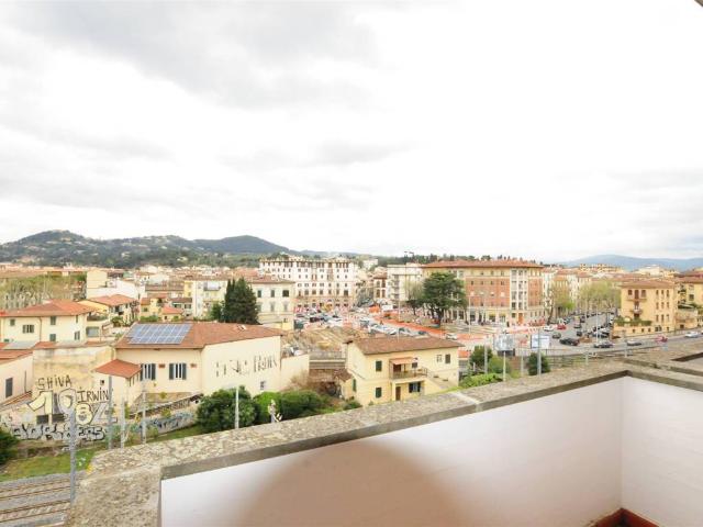 Appartamento in affitto a Firenze FI