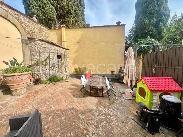 Appartamento in affitto a Firenze via del Pian dei Giullari, giardino privato, posto auto, parzialmente arredato TrovaCasa