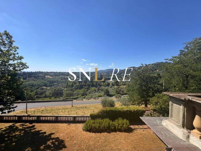 Appartamento in affitto a Firenze via del Salviatino, posto auto, terrazzo, vista panoramica TrovaCasa