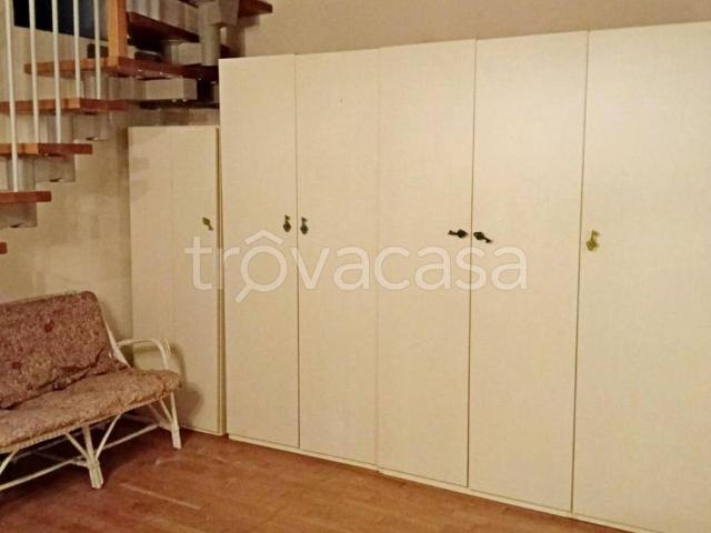 Appartamento in affitto a Firenze via delle Gore, arredato, cantina, ingresso indipendente TrovaCasa