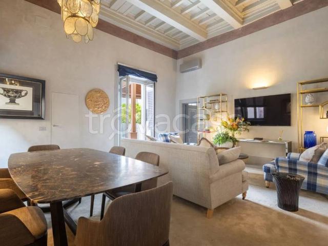 Appartamento in affitto a Firenze via Santo Spirito, terrazzo, immobile di prestigio, centrale TrovaCasa