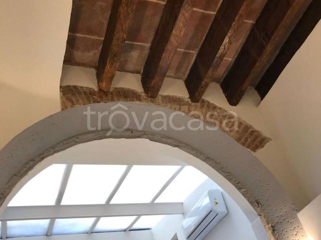 Appartamento in affitto a Firenze via Solferino, arredato, riscaldamento centralizzato, ristrutturato TrovaCasa