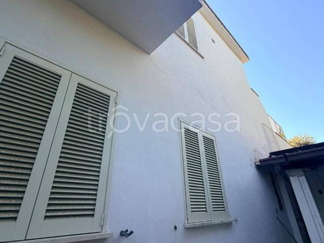 Appartamento in affitto a Fiumicino via Rio Marina, giardino privato, posto auto, riscaldamento autonomo TrovaCasa
