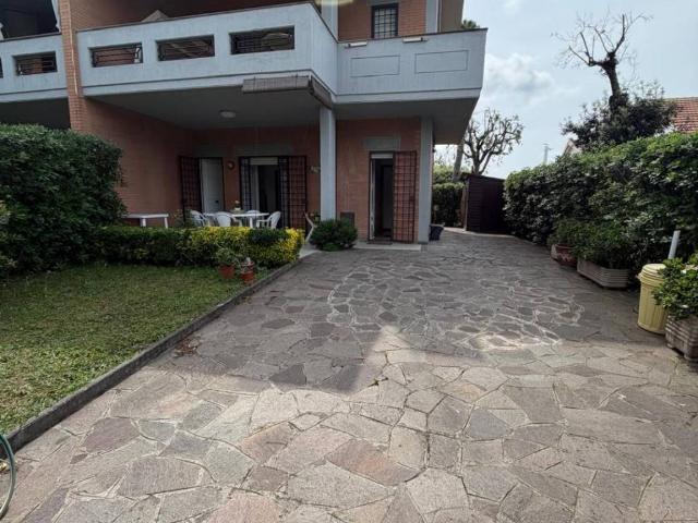 Appartamento in affitto a Fiumicino RM