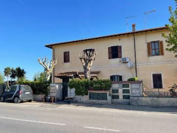 Appartamento in affitto a Fiumicino RM