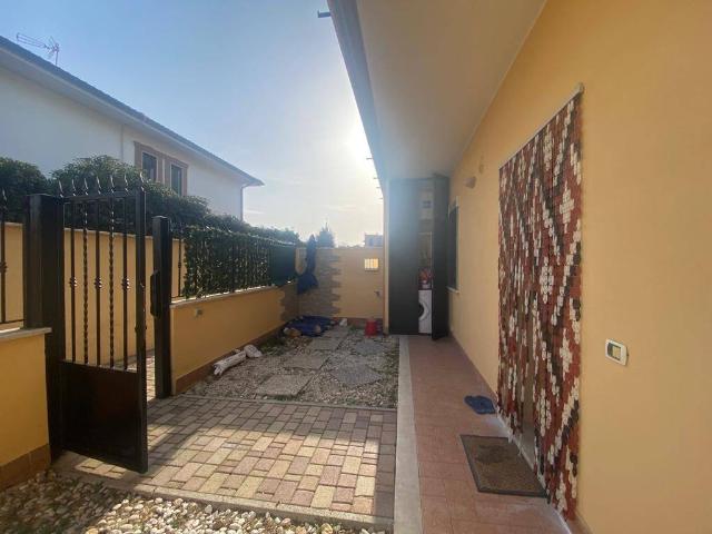 Appartamento in affitto a Fiumicino RM