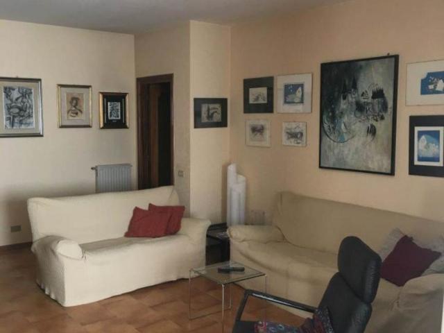 Appartamento in affitto a Foligno viale Ancona 10, arredato, riscaldamento autonomo, ascensore TrovaCasa