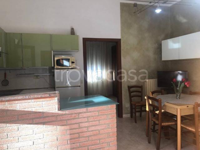 Appartamento in affitto a Follonica via Litoranea, 110, arredato, giardino privato, terrazzo TrovaCasa