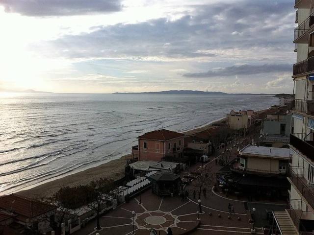 Appartamento in affitto a Follonica GR