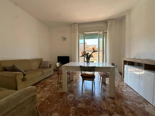 Appartamento in affitto a Follonica GR