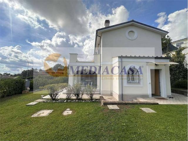 Appartamento in affitto a Formello RM