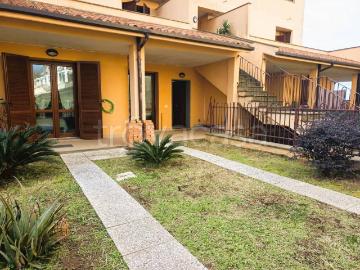 Appartamento in affitto a Formello via Giuseppe Impastato, 15, arredato, giardino privato, riscaldamento autonomo TrovaCasa
