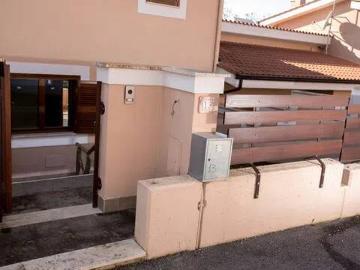 Appartamento in affitto a Forano RI