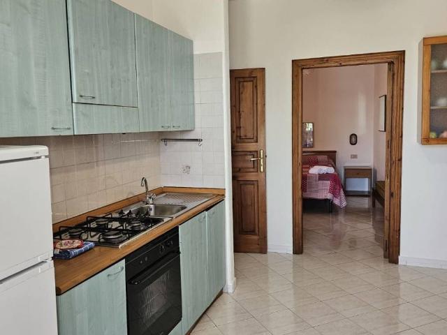 Appartamento in affitto a Forio NA