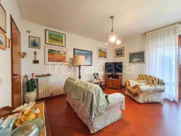 Appartamento in affitto a Forte dei Marmi via Provinciale, 56, box, terrazzo, centrale TrovaCasa
