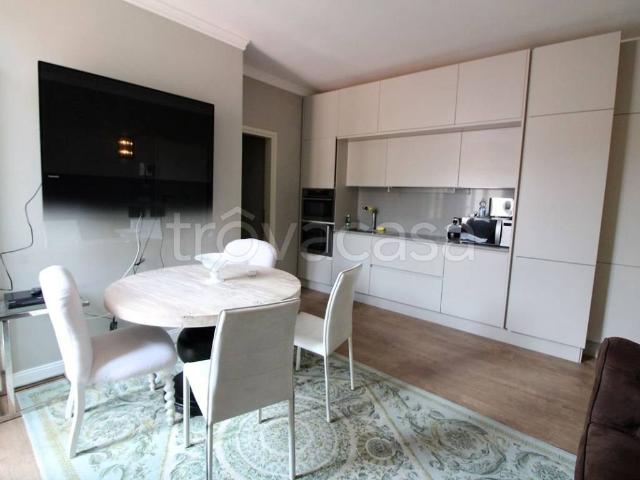 Appartamento in affitto a Forte dei Marmi piazza Giuseppe Garibaldi, arredato, terrazzo, ristrutturato TrovaCasa