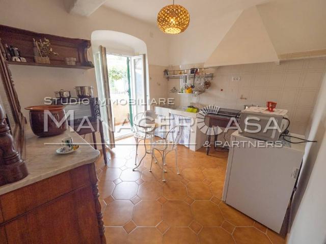 Appartamento in affitto a Framura SP