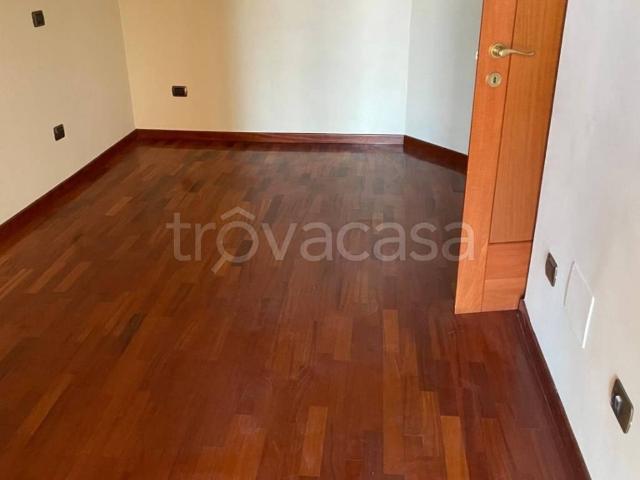 Appartamento in affitto a Frosinone via Tiburtina, riscaldamento autonomo, balcone, cucina abitabile TrovaCasa