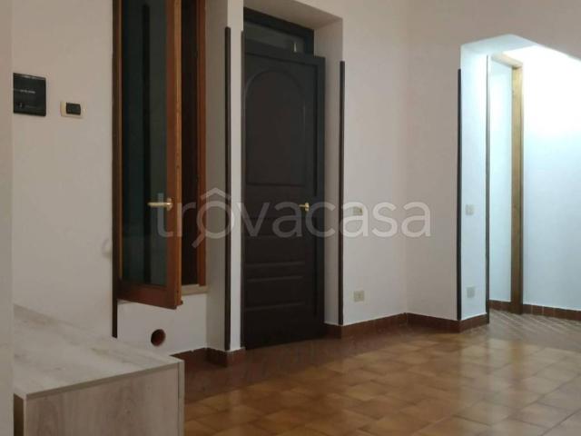 Appartamento in affitto a Frosinone viale Napoli, arredato, giardino privato, zona residenziale TrovaCasa