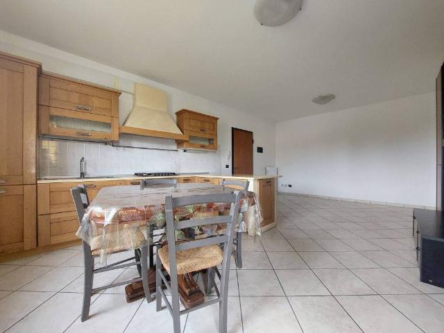 Appartamento in affitto a Gualtieri RE
