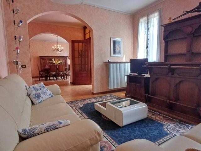 Appartamento in affitto a Guastalla RE