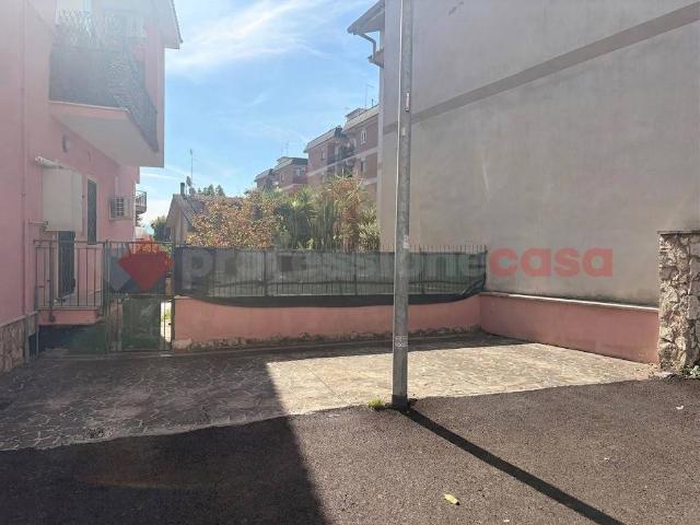 Appartamento in affitto a Guidonia Montecelio RM