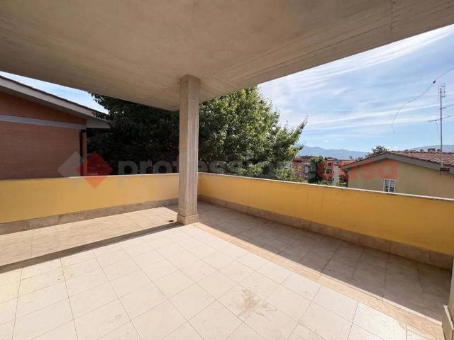 Appartamento in affitto a Guidonia Montecelio RM