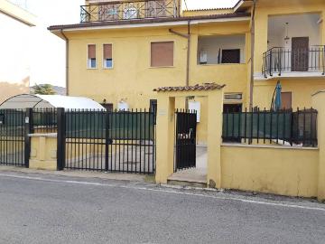 Appartamento in affitto a Guidonia Montecelio RM